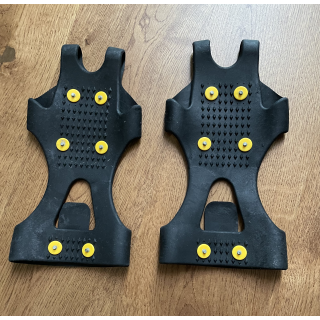 Pair of traction cleats (8 spikes) for shoes/boots