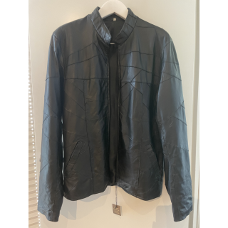 Black leather jacket (Never Used) (Brazil Size: "G")